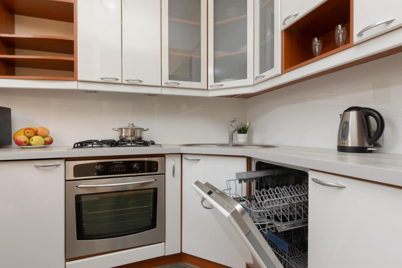 Spacious & Quiet 1 Bedroom Apartment In Pruszkow By Noclegi Renters 외부 사진